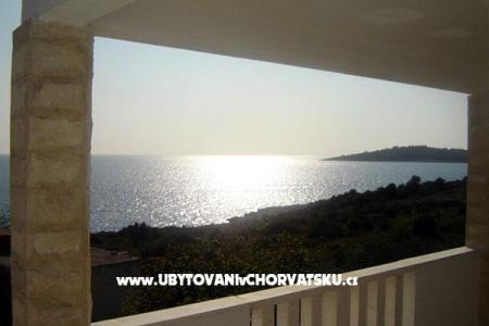 Vesna apartmani Rogoznica Chorwacja