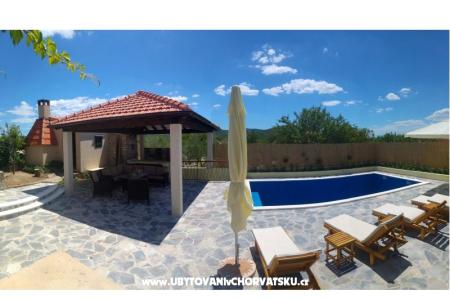 Countryside house z basenem foto 2