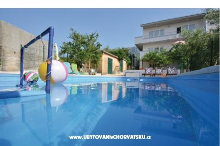 Pokoje &amp; apartment Kraljevic foto 3