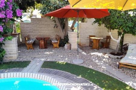 Apartamenty Mirjana Sukošan Sukosan Chorwacja