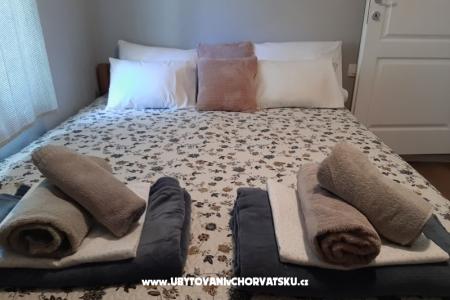 Apartament - kamena kuća  Šparoga foto 4