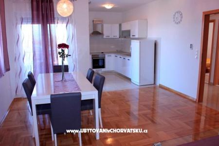 Apartament Anadina KOMFOR KRAJ PLAŽE foto 3