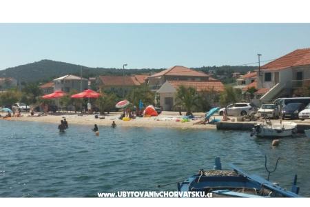 Apartamenty Tri palme foto 2