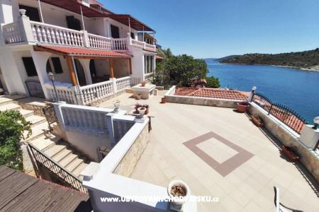 Apartamenty Villa Carmen foto 4