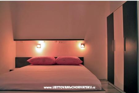 Apartamenty Tucepi Jakić foto 3