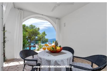 Beachfront Apartament NIVES foto 4