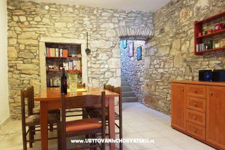 Kotarčevi dvori foto 3