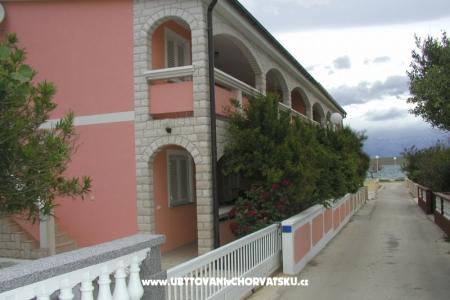 Apartamenty Ana wyspa Vir Chorwacja