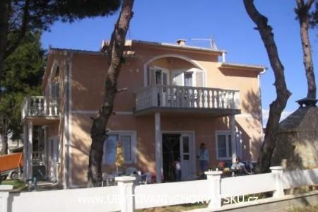 Apartamenty Emily wyspa Vir Chorwacja