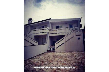 Apartamenty Vlašić wyspa Vir Chorwacja