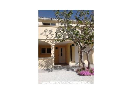 MILA Apartamenty wyspa Vir Chorwacja