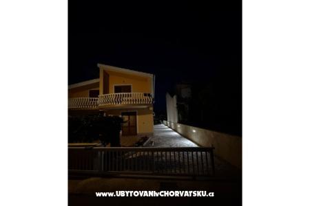 Apartamenty Štefanija wyspa Vir Chorwacja