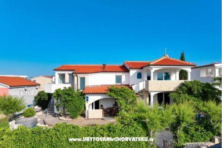 Vila Filipasic  wyspa Vir Chorwacja