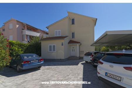 Apartament Ana  Vodice Chorwacja