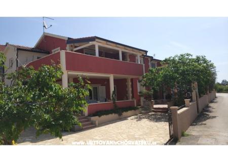 Apartamenty Dea&amp;Paula Vodice Chorwacja