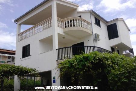 Apartamenty Grulović Vodice Chorwacja