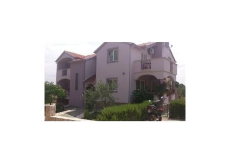 Apartamenty with swimming pool-Crno foto 2