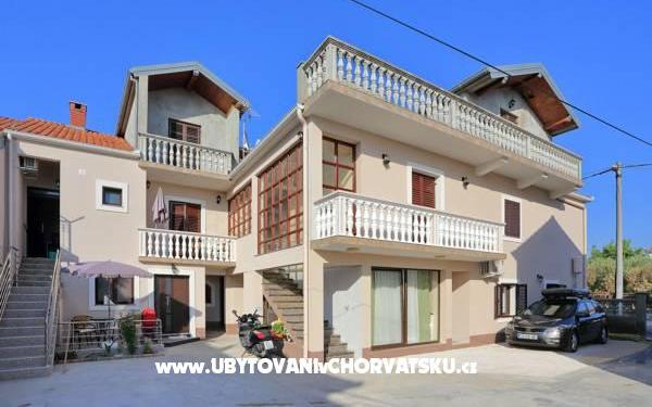 Apartamenty  Kala - nocleg Bibinje Chorwacja
