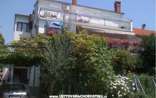 Apartamenty Ivanović - nocleg Biograd Chorwacja