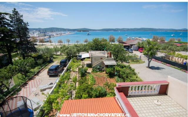 Apartament Anastazija i sobe RoLo uz  - nocleg Biograd Chorwacja