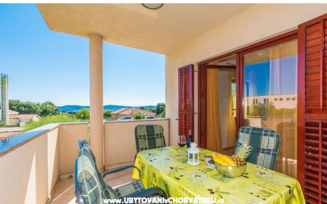 Apartamenty Blandona - nocleg Biograd Chorwacja