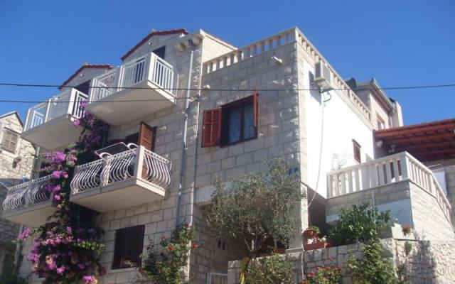 Apartamentts JUJE - nocleg eiland Brac Chorwacja