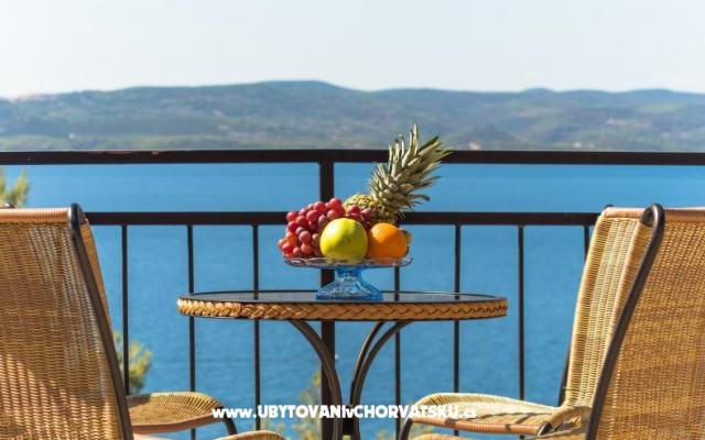 Apartamenty near the beach - nocleg Brela Chorwacja