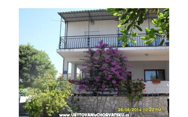 Apartament Bernardo - nocleg Sv. Filip i Jakov Chorwacja