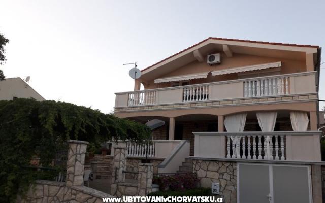 Apartament Suzy - nocleg Sv. Filip i Jakov Chorwacja