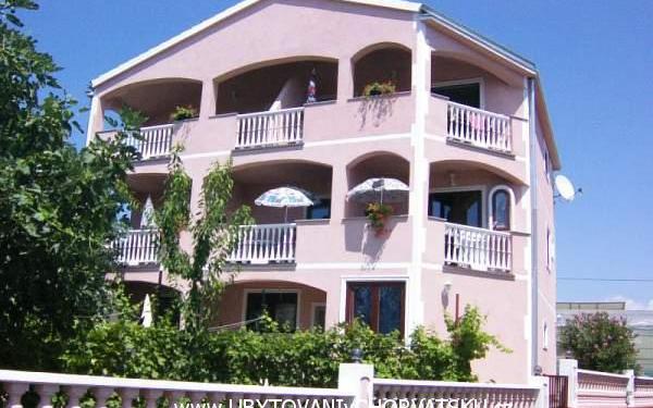 Apartamenty ROTA - nocleg Sv. Filip i Jakov Chorwacja