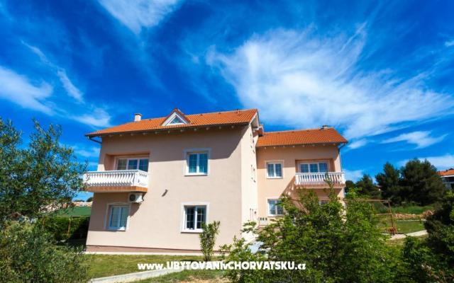 Apartamenty Sea view - nocleg Sv. Filip i Jakov Chorwacja
