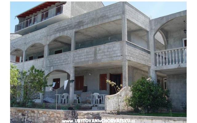 Apartamenty Kika - nocleg Drace &amp; Trstenik Chorwacja