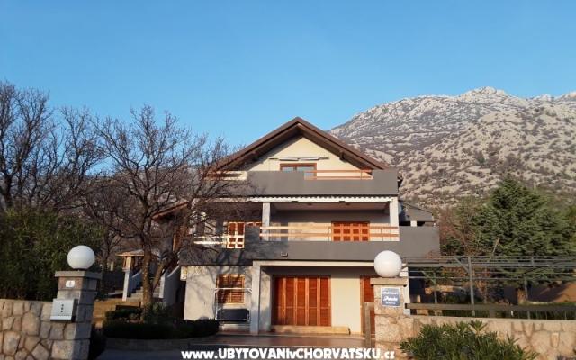 Apartamenty Paola - nocleg Karlobag Chorwacja
