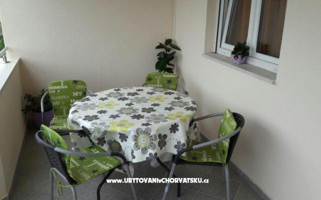 Apartament Kate - nocleg Kastela Chorwacja