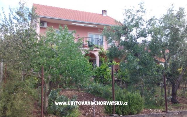 Apartament Laura 10 - nocleg Kastela Chorwacja