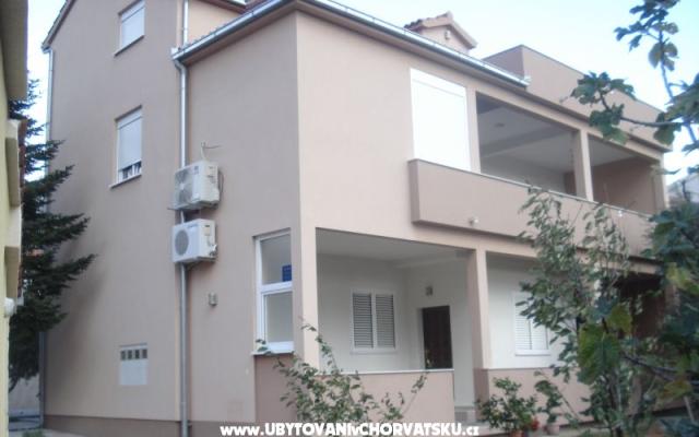 Apartament Mira 5+2 - nocleg Kastela Chorwacja