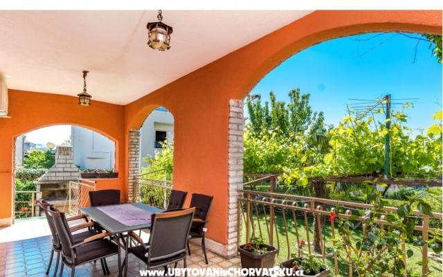 Apartament  Yean - nocleg Kastela Chorwacja
