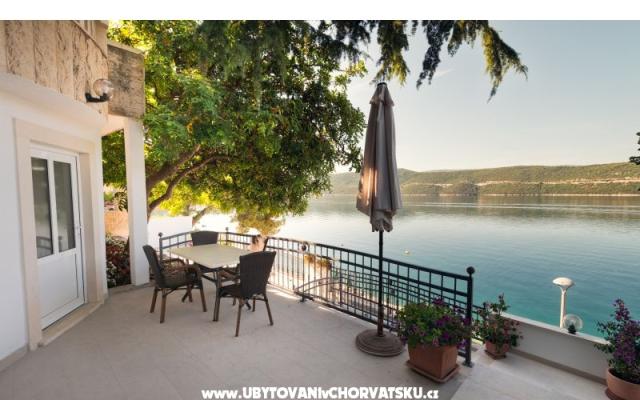 Apartamenty i Pokoje Villa Barbara - nocleg Klek Chorwacja