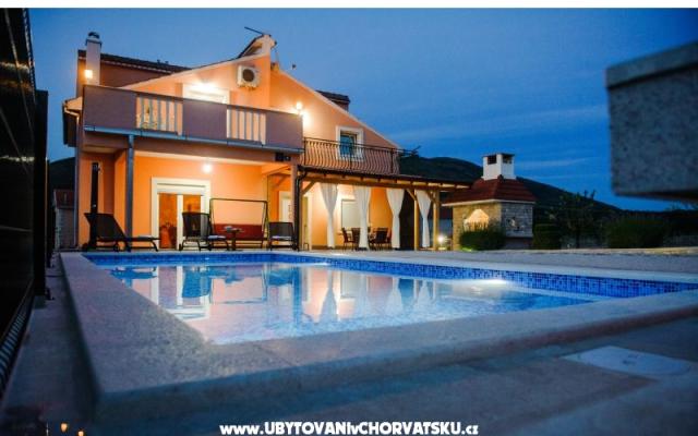 Holiday Home Anica - nocleg Knin Chorwacja