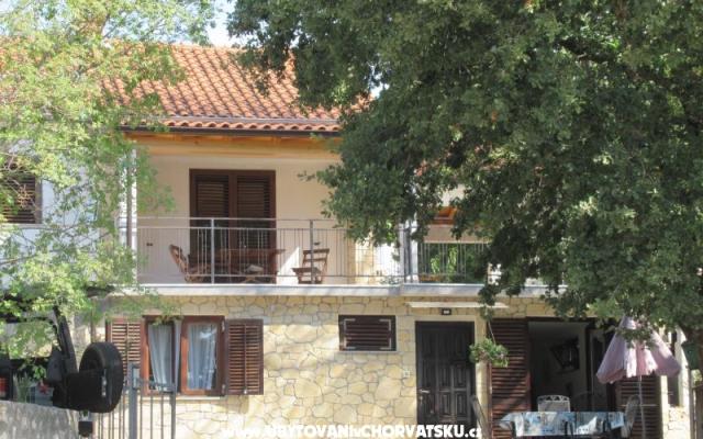 Cedrus apartment, modern / comfy - nocleg eiland Krk Chorwacja