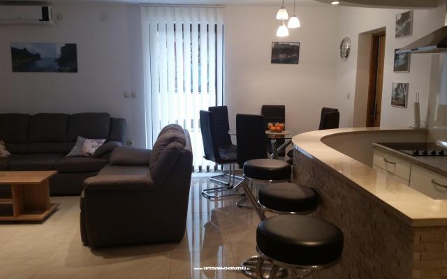 Apartamenty Intiv- Malinska - nocleg eiland Krk Chorwacja