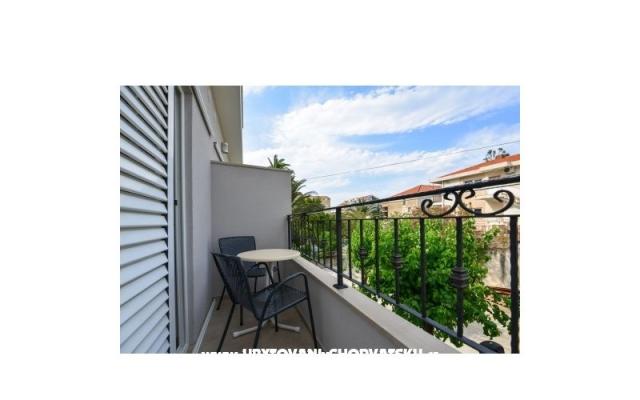 Apartamenty Dina - nocleg Makarska Chorwacja