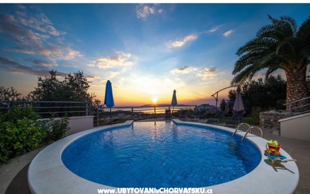 toDalmatia VILLAS  - nocleg Makarska Chorwacja