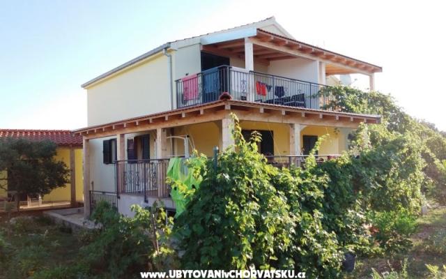 Apartamenty Liljana - nocleg Marina - Trogir Chorwacja