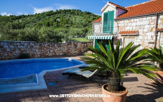 Dom wakacyjny Niva - nocleg Marina - Trogir Chorwacja