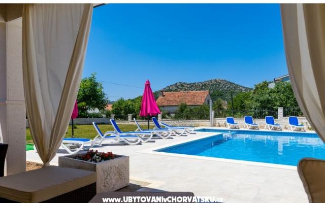 MiL Mare Holiday Apartament - nocleg Marina - Trogir Chorwacja
