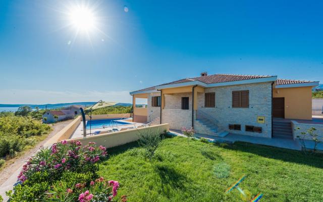Vila Velebit - nocleg Maslenica Chorwacja