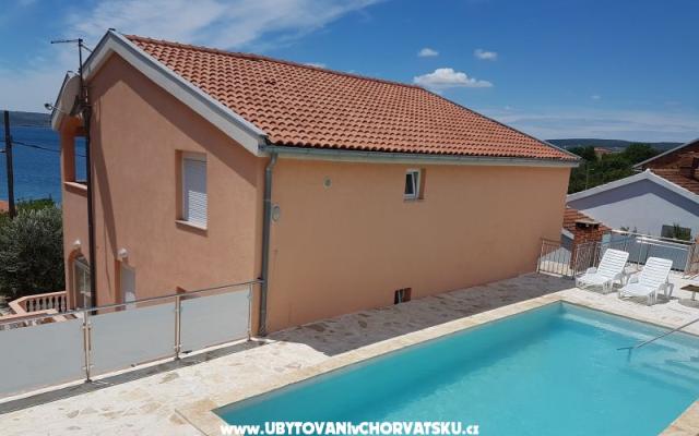 Villa Maja - nocleg Maslenica Chorwacja