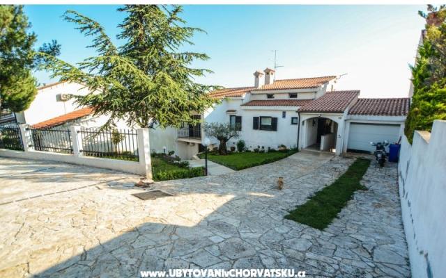 Apartamenty Katja &amp; Iva - nocleg Medulin Chorwacja