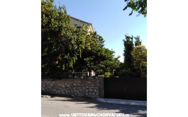 Apartament Fifi - nocleg eiland Murter Chorwacja